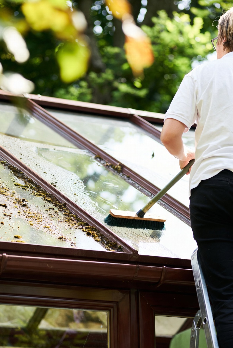 Conservatory Cleaning Services in Surrey & Hampshire